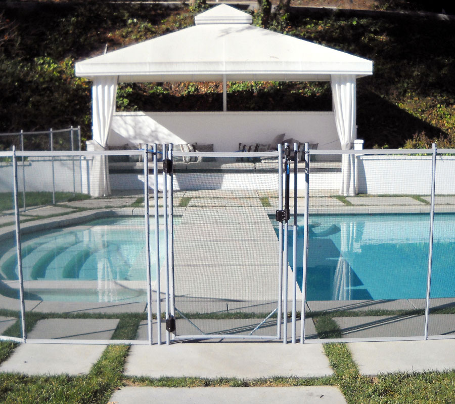 Removable pool fence New York